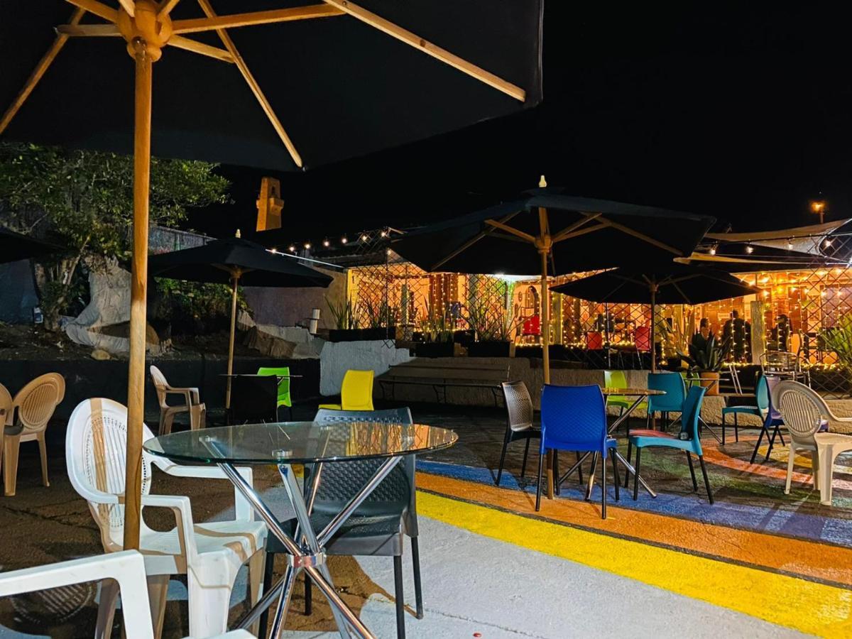 Club Aviva - - Restaurante, Disco & Bar